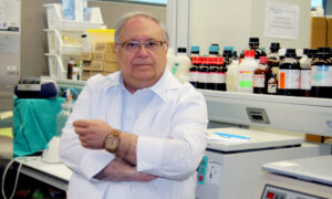 Dr. Vaquero, desarrollador de la terapia celular avanzada NC1