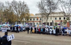 Manifestación de los sanitarios ante el Ministerio de Seguridad Social