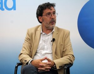 Dr. Rodríguez, presidente de SEOM en el coloquio de sociedades científicas