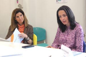 Paula Sánchez y Beatriz Lozano communis industria y pacientes