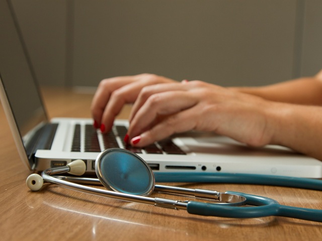 ciberseguridad-empresas-sector-sanitario-Incibe-2