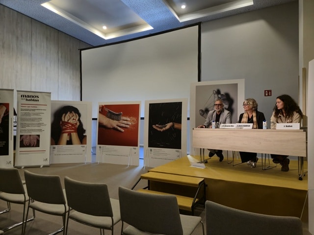 LEO-Pharma-eccema-crónico-manos-exposición (2)