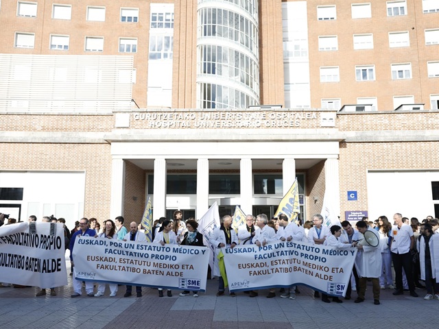 Primer-d&iacute;a-huelga-m&eacute;dicos-Estatuto-Marco-Euskadi-14-enero-2026