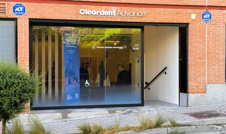 Cleardent-Advance- formación-odontología