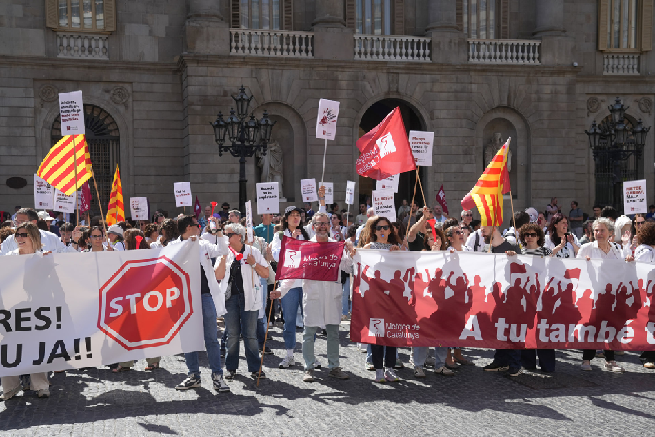 concentraciones-barcelona-huelga-medicos-20-mayo